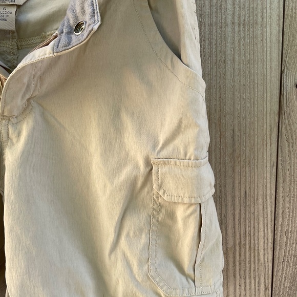 Duluth Trading Company 7 Inch Dry On The Fly Cargo Shorts Cream Size 6 - Picture 6 of 7